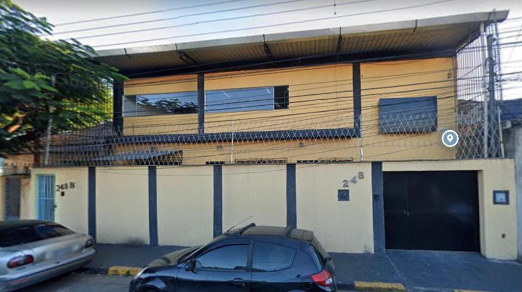 Hostel Gru Economico Com Quartos Individuais E Translado Гуарульюс Екстер'єр фото